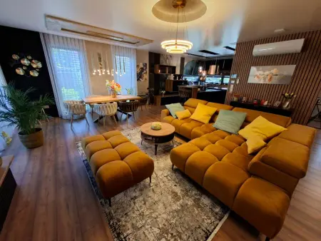 Eladó családi ház, Balatongyörök 4 szoba 271 m² 425 M Ft