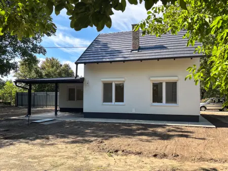 eladó családi ház, Cegléd