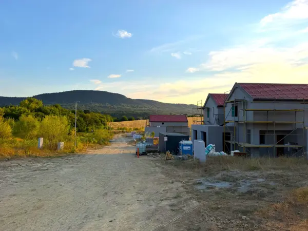 Eladó Építési telek, Üröm 361 m² 42 M Ft