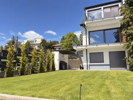 Eladó ikerház, Budapest, XII. kerület 6 szoba 245 m² 695 M Ft