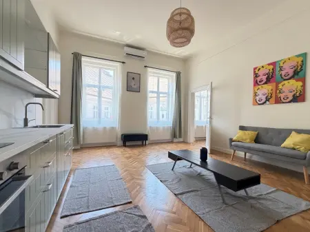 Eladó téglalakás, Budapest, VI. kerület 3 szoba 70 m² 129.9 M Ft
