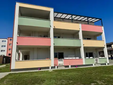 Eladó téglalakás, Komárom 2 szoba 82 m² 97 M Ft