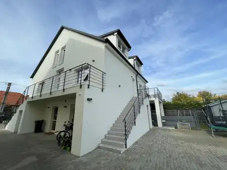 Eladó téglalakás, Székesfehérvár 4 szoba 88 m² 74.9 M Ft