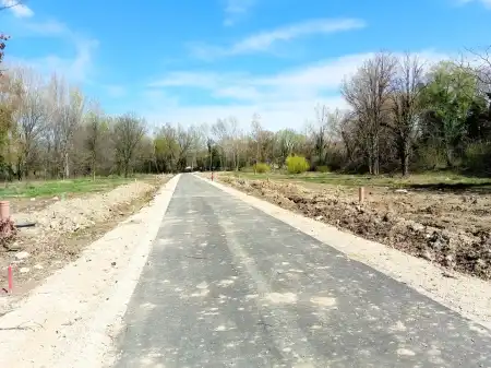 Eladó telek, Balatonszárszó 747 m² 42.7 M Ft