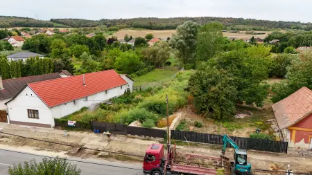 Eladó telek, Vácduka 4626 m² 94 M Ft