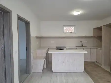 eladó új építésű családi ház, Dánszentmiklós