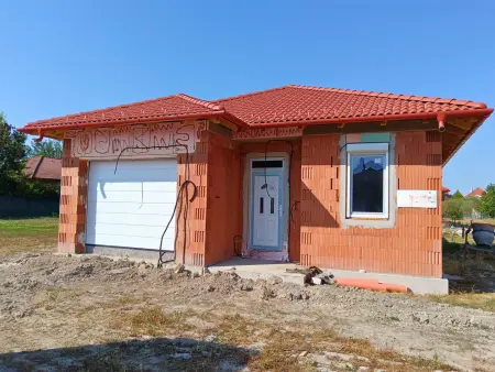 Eladó új építésű családi ház, Győrújfalu 4 szoba 120 m² 100.8 M Ft