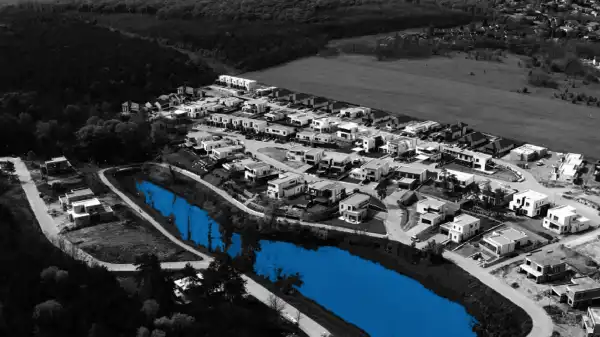 Eladó új építésű családi ház, Mogyoród 10 szoba 275 m² 270 M Ft