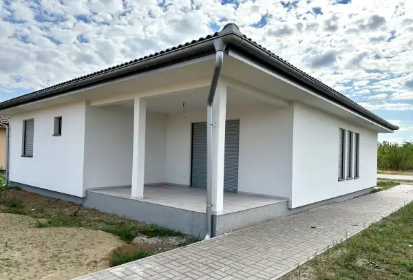 Eladó új építésű családi ház, Mórahalom 4 szoba 129 m² 83.6 M Ft