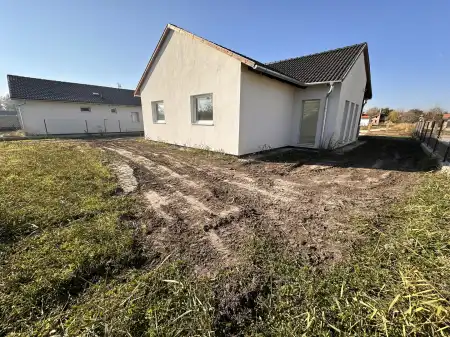 Eladó új építésű családi ház, Ráckeve 4 szoba 84.9 M Ft