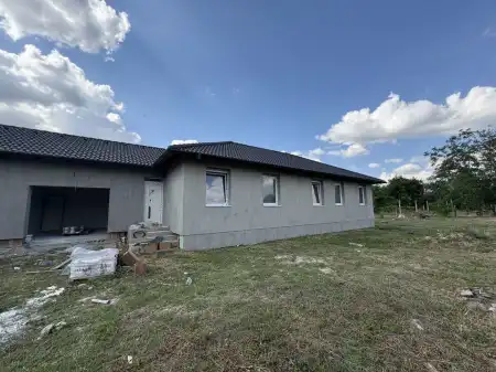 Eladó új építésű családi ház, Szigetcsép 5 szoba 134 m² 91.9 M Ft