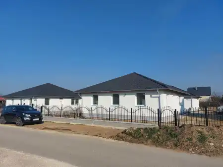 eladó új építésű ikerház, Kakucs