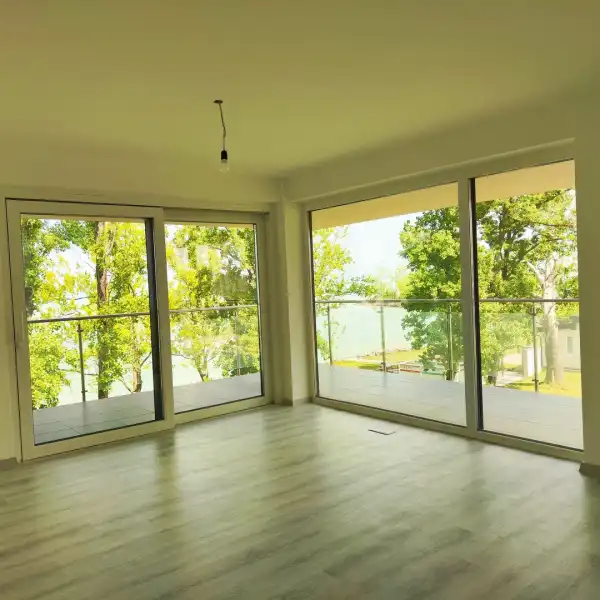 Eladó új építésű téglalakás, Siófok 4 szoba 83 m² 194.52 M Ft