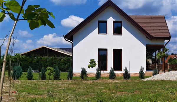 eladó újépítésű családi ház, Gyékényes