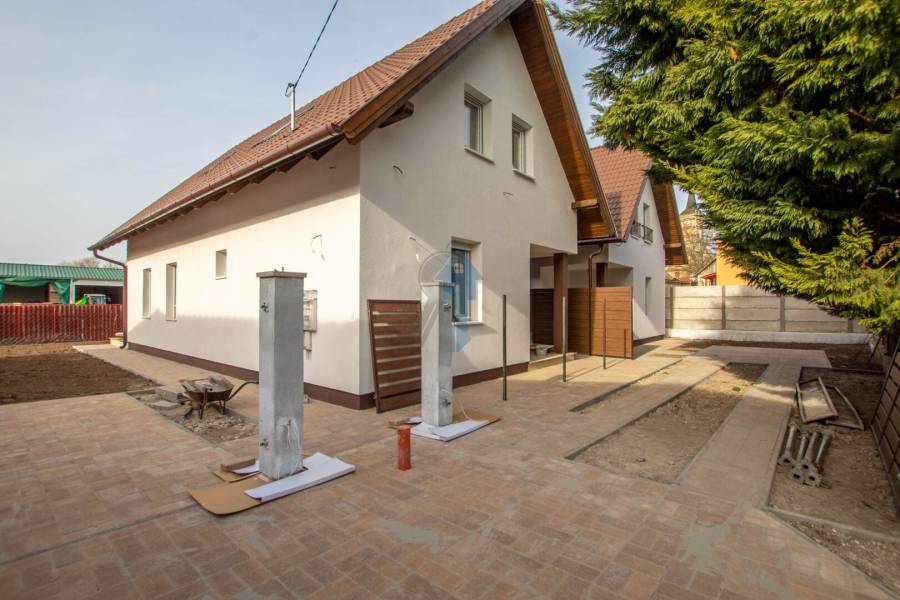 eladó újépítésű ikerház, Ócsa