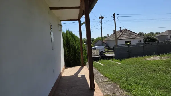 Eladó újszerű családi ház, Bodrogkisfalud 3 szoba 85 m² 39.5 M Ft