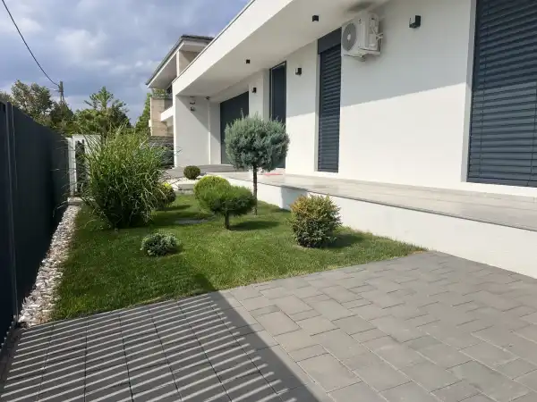 Eladó újszerű családi ház, Csömör 4 szoba 200 m² 399.9 M Ft