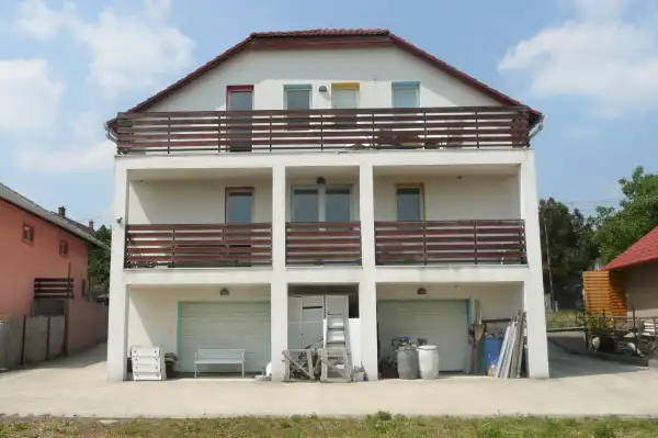 Eladó újszerű családi ház, Ercsi 7+1 szoba 170 m² 113 M Ft