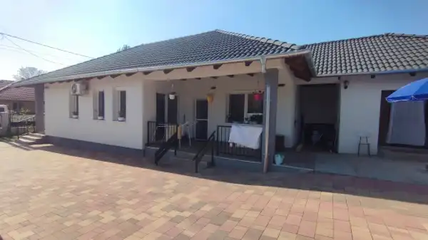 Eladó újszerű családi ház, Erdőkertes 4 szoba 100 m² 95 M Ft
