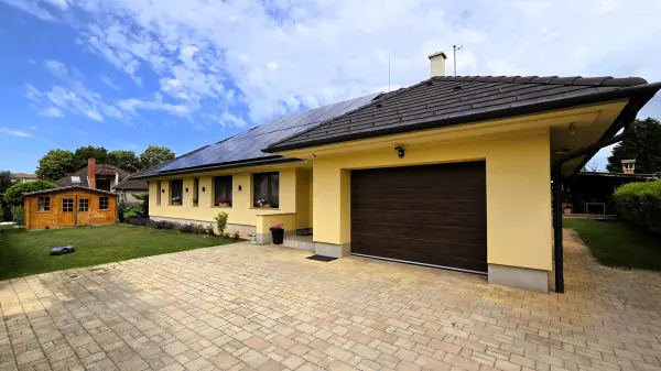 Eladó újszerű családi ház, Gyenesdiás 5 szoba 172 m² 223 M Ft