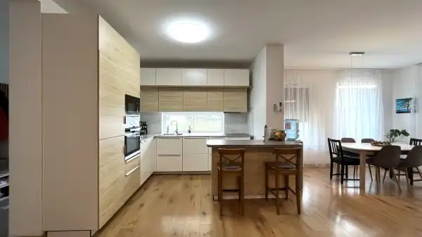 Eladó újszerű családi ház, Inárcs 5 szoba 185 m² 129 M Ft