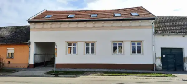 Eladó újszerű sorház, Szob 3 szoba 86 m² 59.9 M Ft