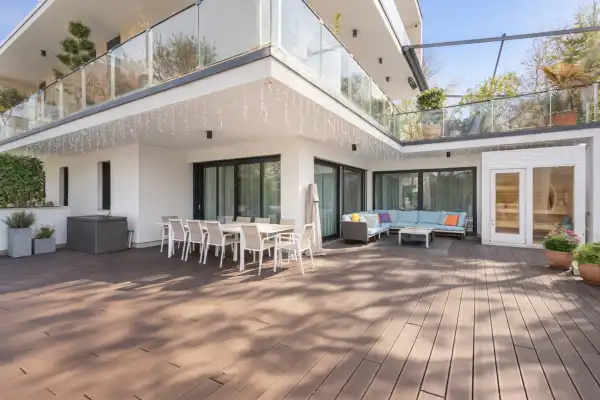 Eladó újszerű téglalakás, Budapest, II. kerület 5 szoba 163 m² 585 M Ft