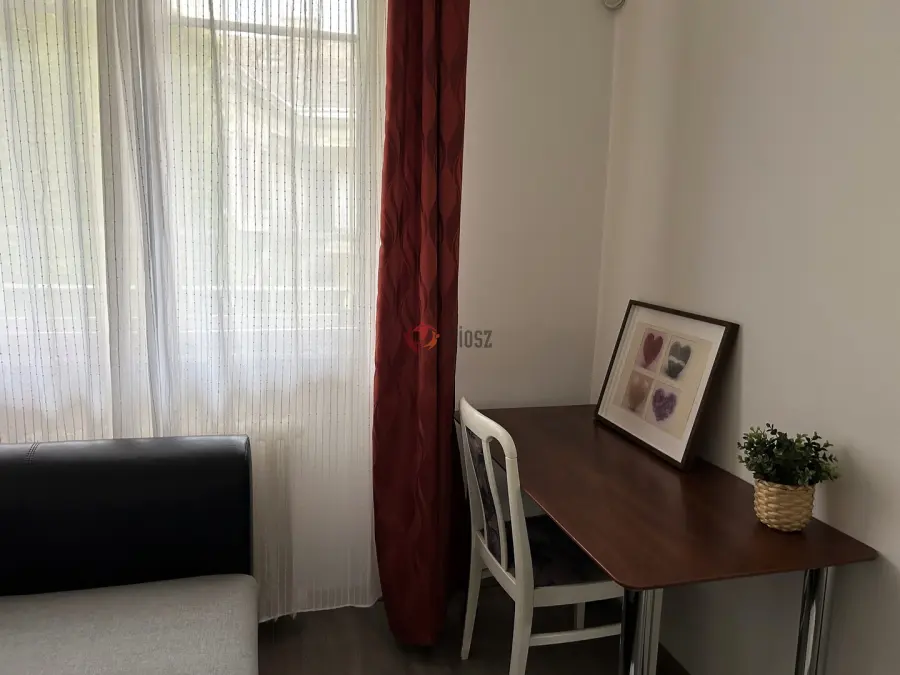 eladó újszerű téglalakás, Budapest, V. kerület