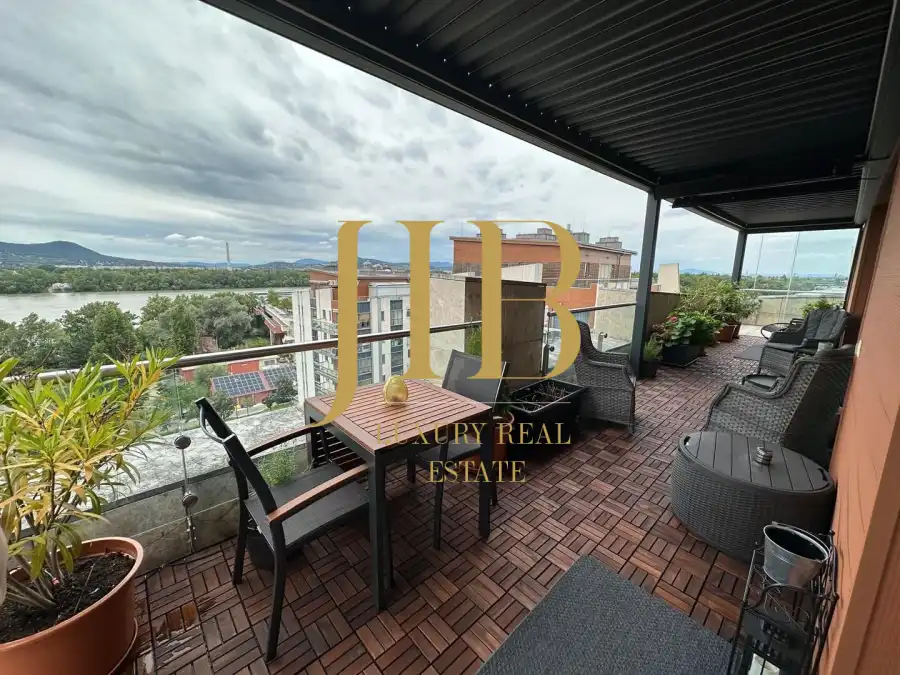 eladó újszerű téglalakás, Budapest, XIII. kerület