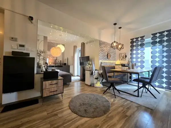 Eladó újszerű téglalakás, Sopron 2 szoba 53 m² 74.9 M Ft