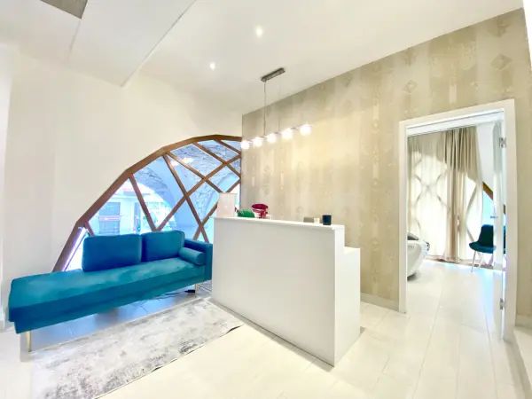 Eladó újszerű üzlet, Budapest, I. kerület 3 szoba 44 m² 110 M Ft