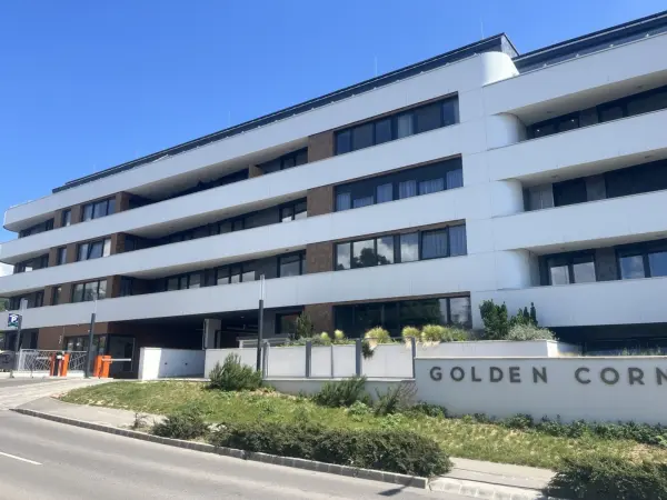 Eladó újszerű üzlet, Pécs 168 m² 210 M Ft + Áfa