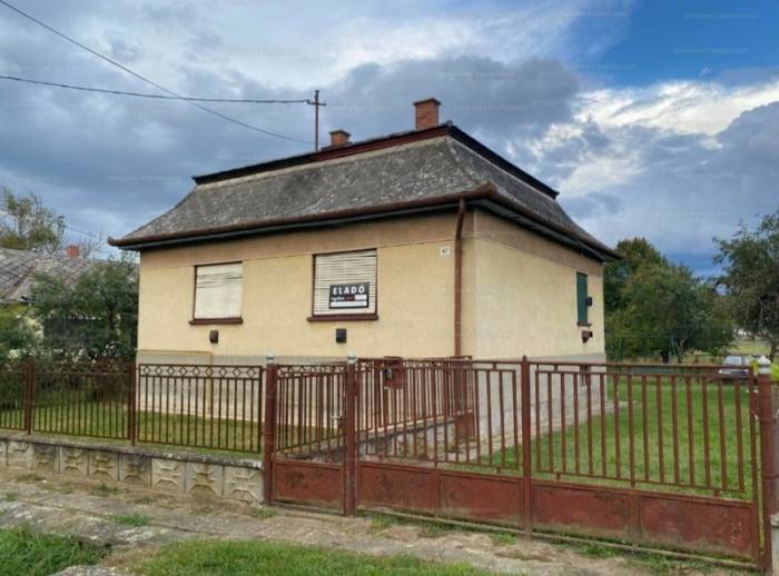 Eladó családi ház, Nógrád megye, Karancskeszi